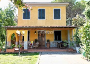 vendesi villetta ristrutturata luccaDJI_0685 - Villa Lucca - foto 3