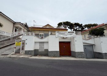WhatsApp Image 2026-07-25 at 12.59.101 - Casa indipendente Via G. D'Annunzio 28, Sanremo - foto 3