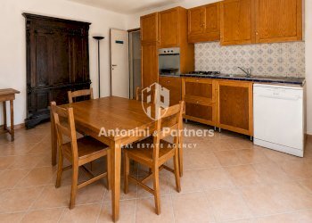casale-poggio-del-merlo-san-venanzo-umbria-cucina- - Casale Località Canonica, Todi - photo 12