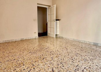 WhatsApp Image 2026-09-08 at 09.58.46 (4) - Four-room apartment Via Giovanni Targioni Tozzetti, Firenze (neighborhood Santa Maria Novella) - photo 13