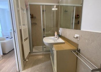 Bagno - Appartamento Piazza Alessandro Volta  34, Como - foto 11