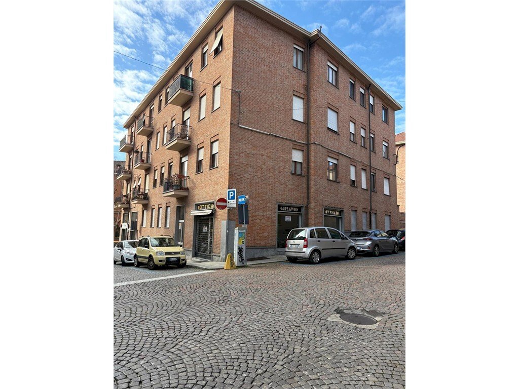 Negozio Asti - foto 1