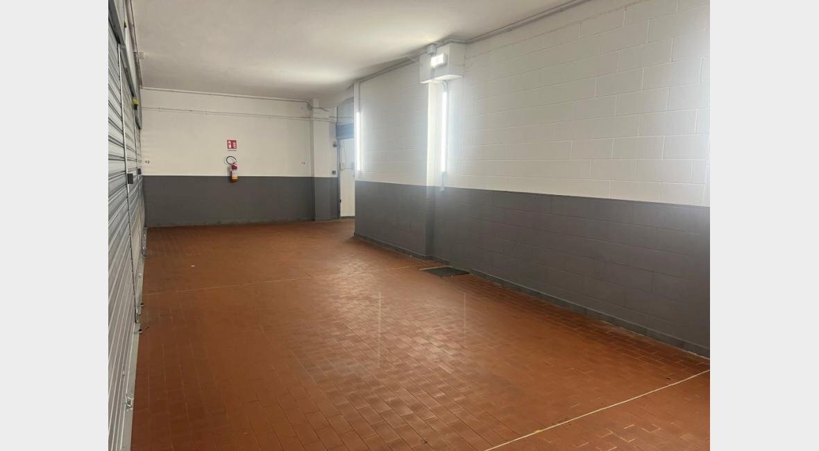 Posto Auto Genova - foto 3