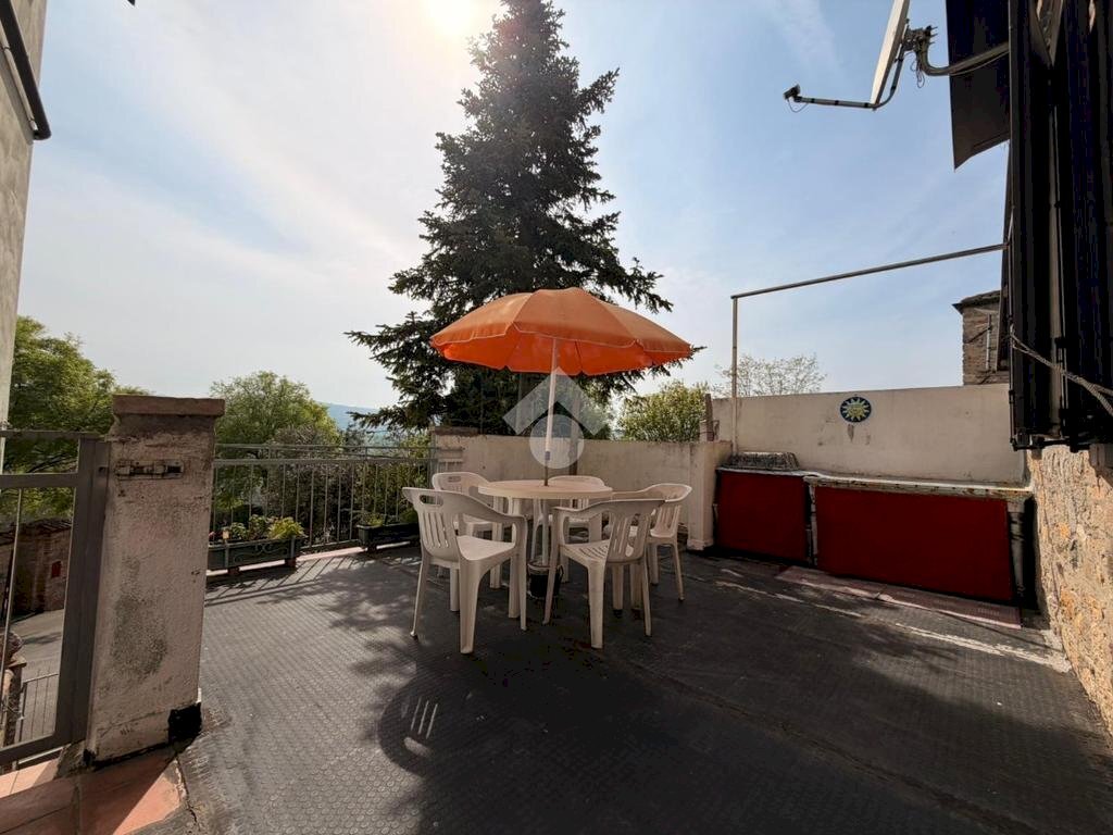 Porzione di casa Via della Rocca, Valsamoggia (zona Modena Est) - foto 1