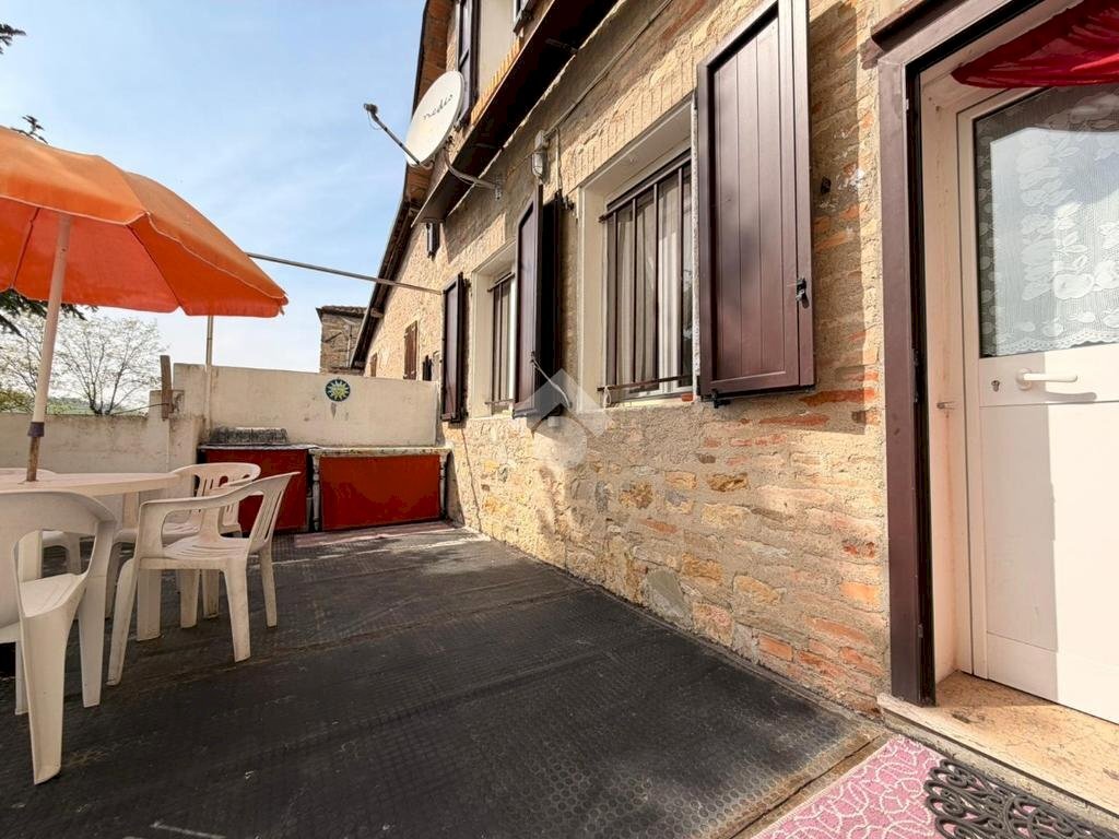 Porzione di casa Via della Rocca, Valsamoggia (zona Modena Est) - foto 2