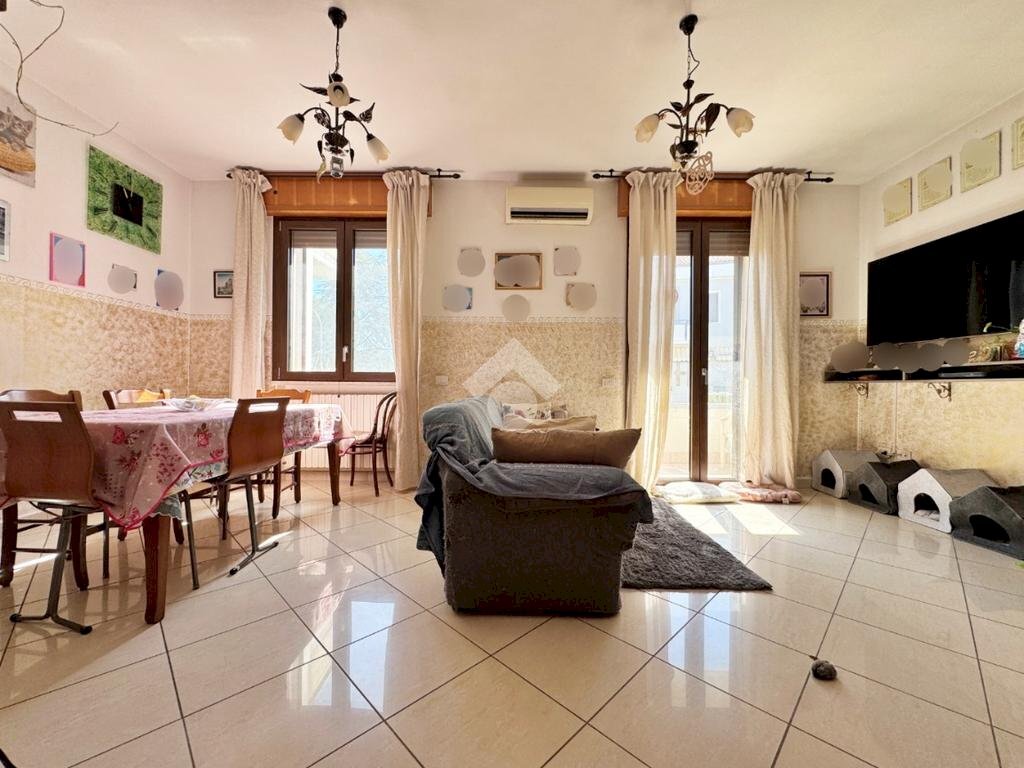 Villa a Schiera Via Zandonai, Montelabbate - foto 3