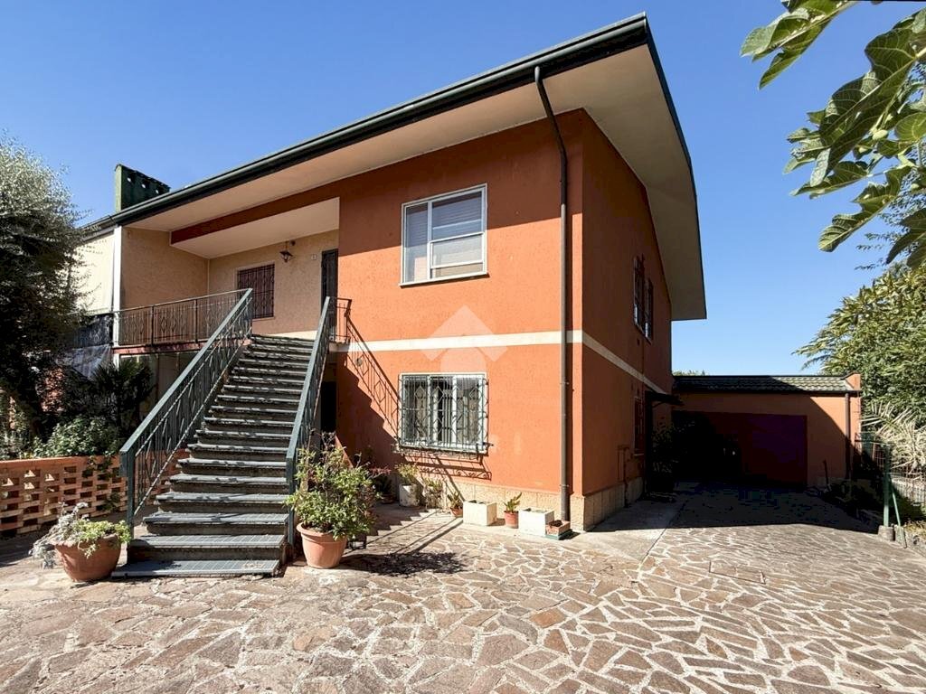 Porzione di casa Via pellico, Molinella - foto 1
