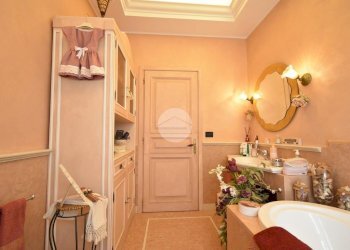 Four-room apartment unifamiliare via celletta dell'olio, Santarcangelo di Romagna - photo 18