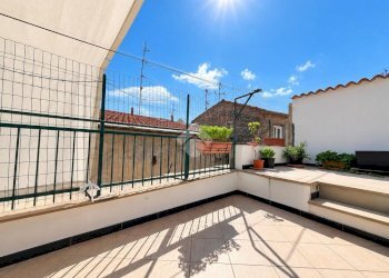 Four-room apartment Via S. Dalmazzo, Taggia - photo 1