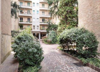 One-room apartment Via Lario, Milano (neighborhood Isola) - photo 10