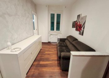 Quadrilocale Via Col Beretta, Genova (zona Certosa) - foto 1