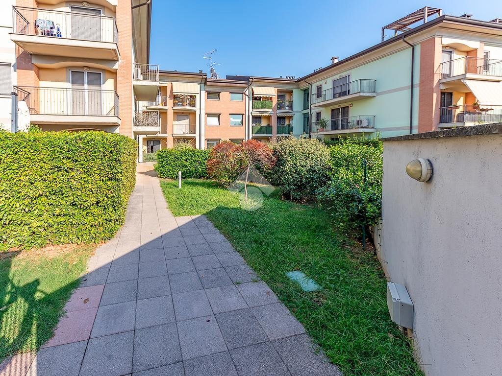 Bilocale Vicolo Luigi Pirandello, Lainate - foto 2