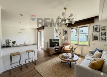 Soggiorno - Villa a Schiera via Indipendenza
 
22, Venegono Superiore - foto 2
