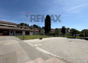 Edificio all\'aperto - Villa a Schiera via Indipendenza
 
22, Venegono Superiore - foto 19