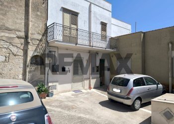 Edificio all\'aperto - Appartamento via Sicilia
 
163, Valderice - foto 1
