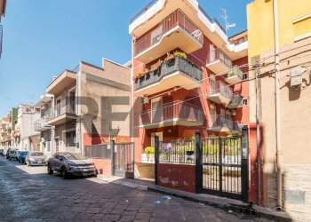 Edificio all\'aperto - Appartamento Via Archimede
 
106, Misterbianco - foto 2