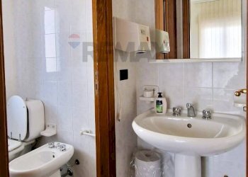 Bagno - Villa VIA FILIPPO MEDA
 
77, Giarre - foto 26