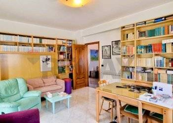 Ufficio - Villa VIA FILIPPO MEDA
 
77, Giarre - foto 31