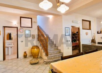Sala da pranzo - Villa VIA FILIPPO MEDA
 
77, Giarre - foto 80