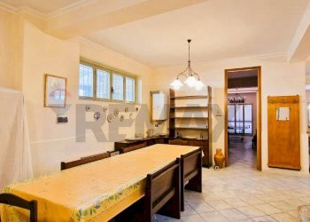 Sala da pranzo - Villa VIA FILIPPO MEDA
 
77, Giarre - foto 87