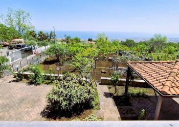 Giardino - Villa VIA FILIPPO MEDA
 
77, Giarre - foto 97