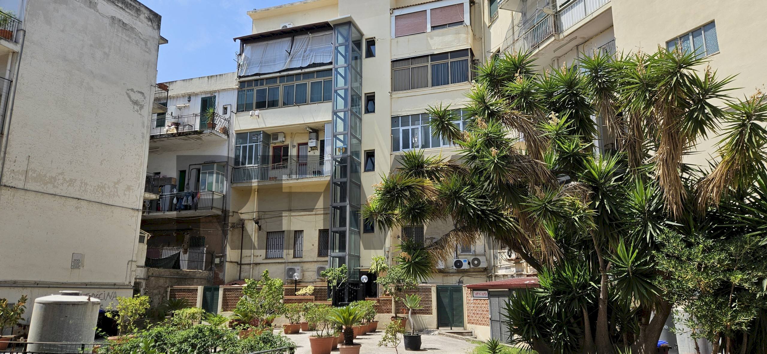 Edificio all\'aperto - Appartamento Via Fiume
 
3, Messina - foto 1