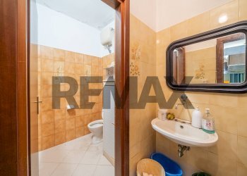 Bagno - Laboratorio Via Del Ponte Degli Incastri
00123, Roma - foto 20