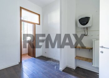 Stanza vuota - Negozio Piazza Butti
8, Garbagnate Monastero - foto 16