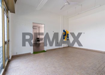 Stanza vuota - Negozio Piazza Butti
8, Garbagnate Monastero - foto 22