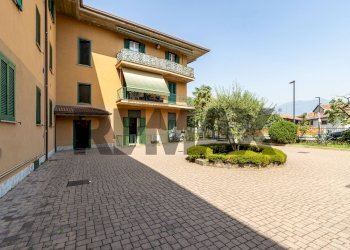 Edificio all\'aperto - Negozio Piazza Butti
8, Garbagnate Monastero - foto 28