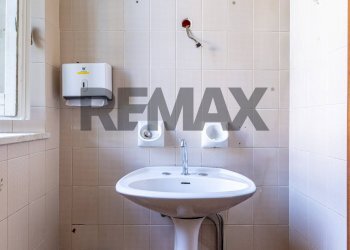 Bagno - Negozio Piazza Butti
7, Garbagnate Monastero - foto 23