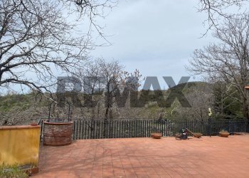 Terrazza - Villa Contrda D'urso
 
snc, Adrano - foto 8