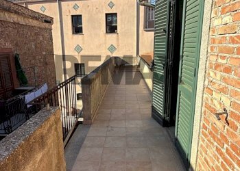 Balcone - Casa indipendente via ruota
 
4-6, Santo Stefano di Camastra - foto 1