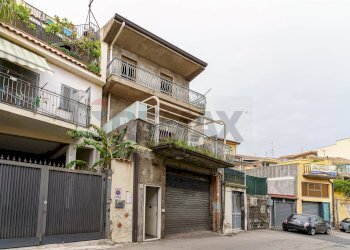 Edificio all\'aperto - Casa indipendente via acicastello
33, Aci Castello - foto 1