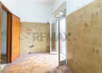 Stanza vuota - Casa indipendente via acicastello
33, Aci Castello - foto 10