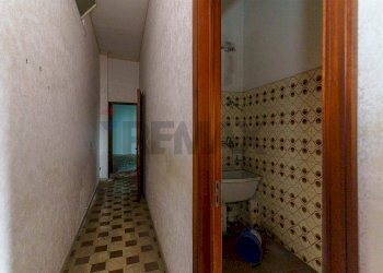 Hall / corridoio - Casa indipendente via acicastello
33, Aci Castello - foto 15