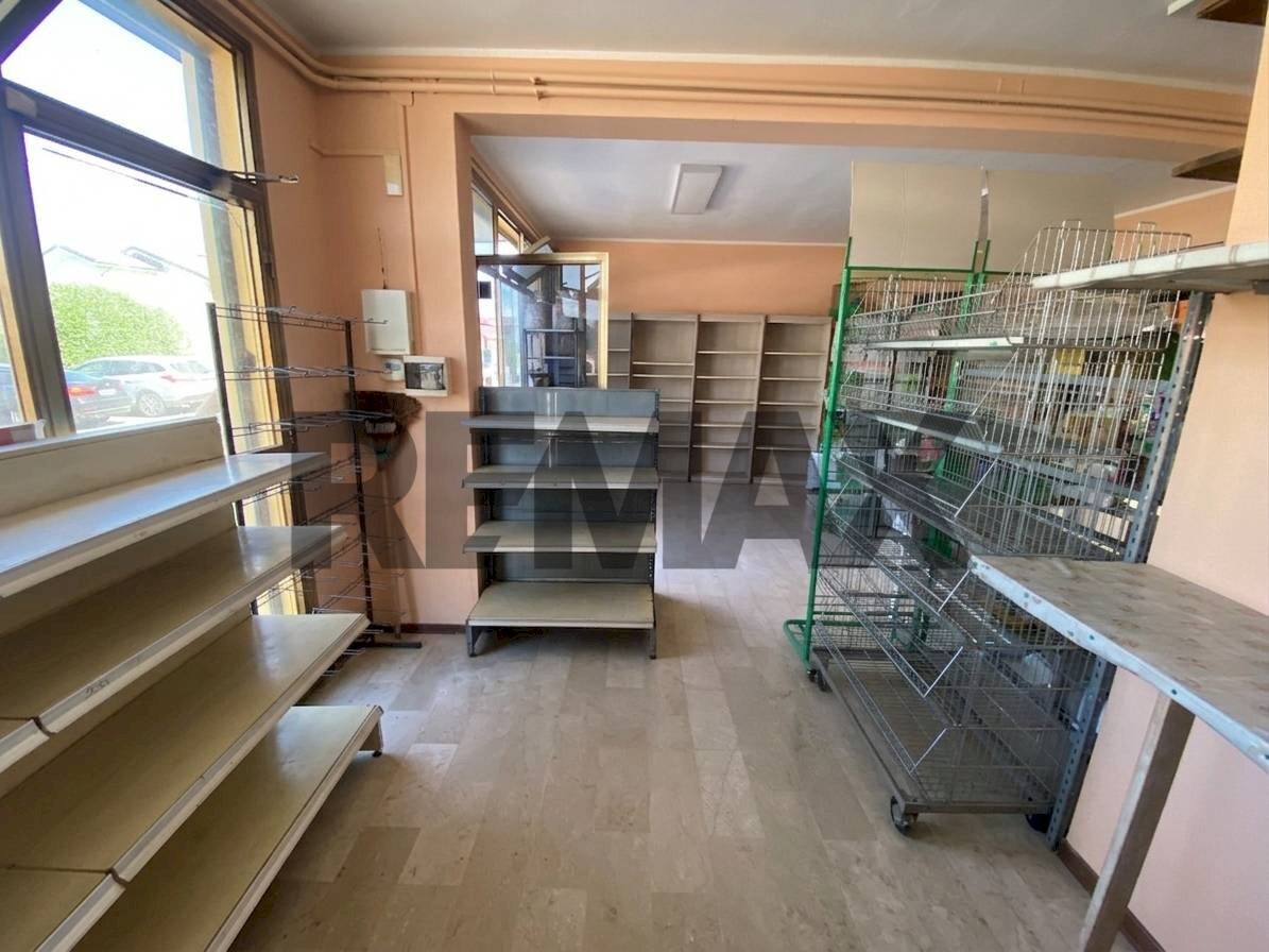 Dispensa di stoccaggio - Negozio Via Garibaldi
snc, Villadose - foto 3