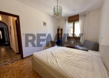 Camera / camera da letto - Four-room apartment via conti
26, Trieste - photo 4
