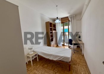 Camera / camera da letto - Four-room apartment via conti
26, Trieste - photo 8