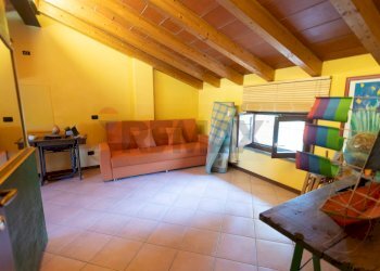 Soggiorno - Villa Bifamiliare Via Trieste
 
58, Fidenza - foto 9