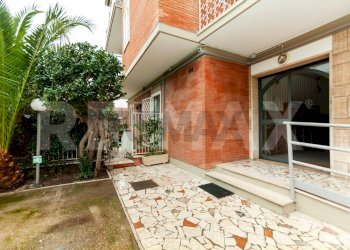 Terrazza - Quadrilocale Via dalmazia
 
26, Ciampino - foto 4