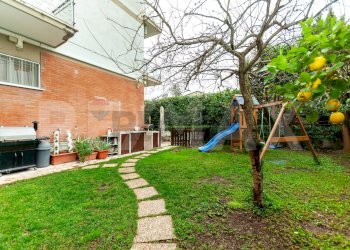 Giardino - Quadrilocale Via dalmazia
 
26, Ciampino - foto 22