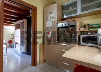 Cucina - Appartamento Via Vittorio De Sica
 
11, Comiso - foto 12