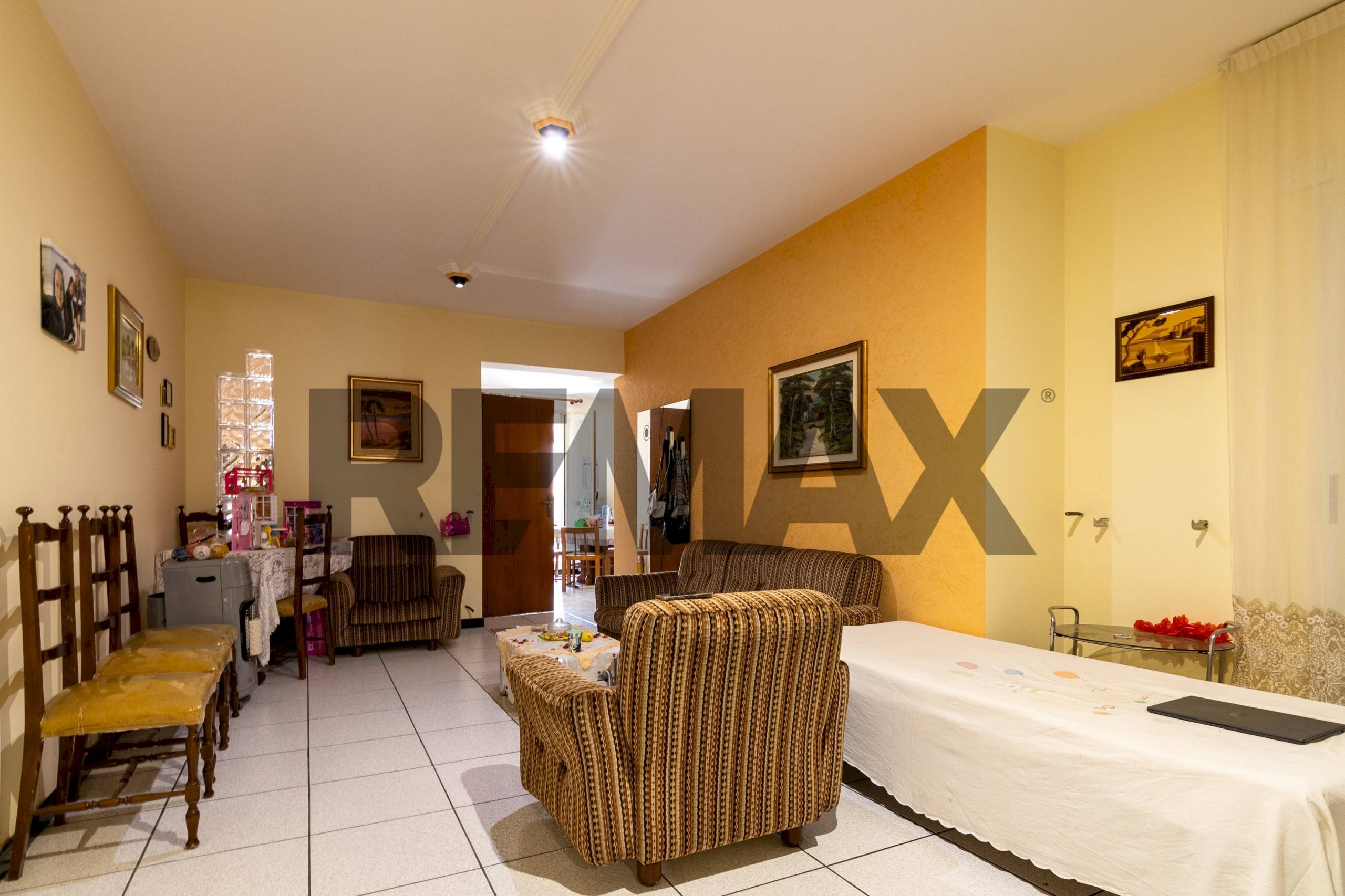 Soggiorno - Appartamento Via Vittorio de Sica
 
11, Comiso - foto 2