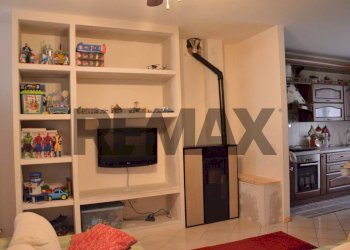 Soggiorno - Villa a Schiera via piave
 
17, Santo Stefano Lodigiano - foto 7