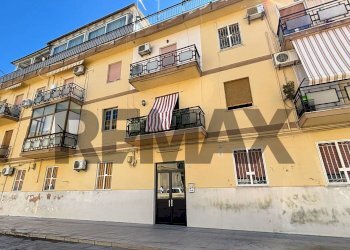 Edificio all\'aperto - Quadrilocale Via Giuseppe Oddo
 
10, Palermo - foto 1