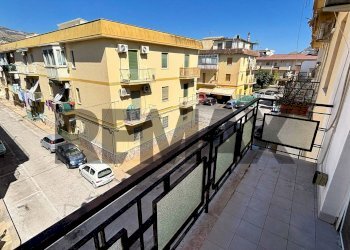 Balcone - Quadrilocale Via Giuseppe Oddo
 
10, Palermo - foto 15