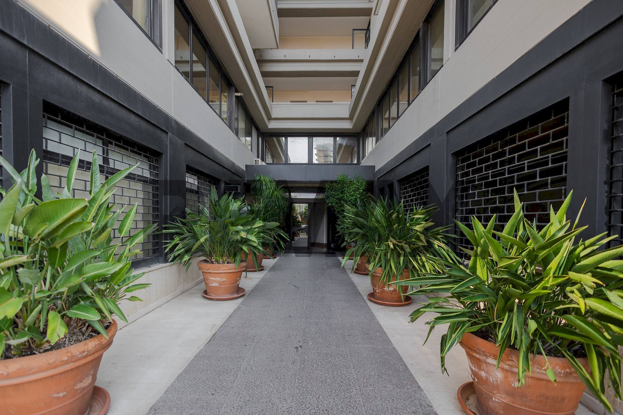 Ricezione / Lobby - Quadrilocale Via Cardinale Agostino Ciasca
9, Bari - foto 2