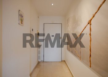 Hall / corridoio - Quadrilocale Via Cardinale Agostino Ciasca
 
9, Bari - foto 4