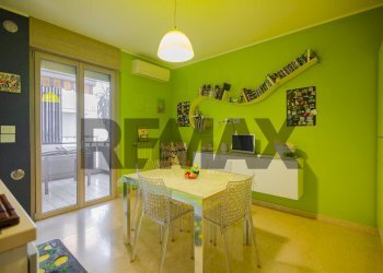 Sala da pranzo - Quadrilocale Via Cardinale Agostino Ciasca
 
9, Bari - foto 19